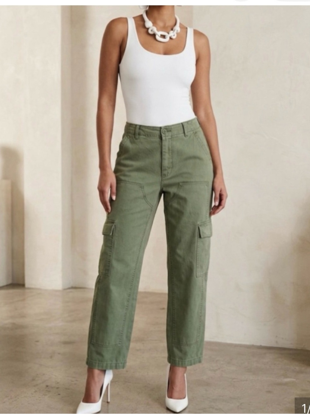 Universal Thread Olive Green High-Waist Wide Leg Cargo Pants NWOT 4 - Picture 1 of 7